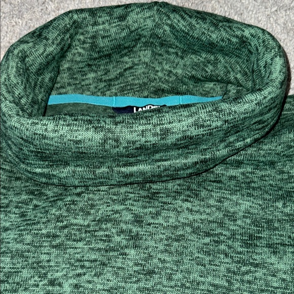 Lands End women’s pullover tulip seem at waist, turtleneck, athletic, cozy, warm - Picture 4 of 8